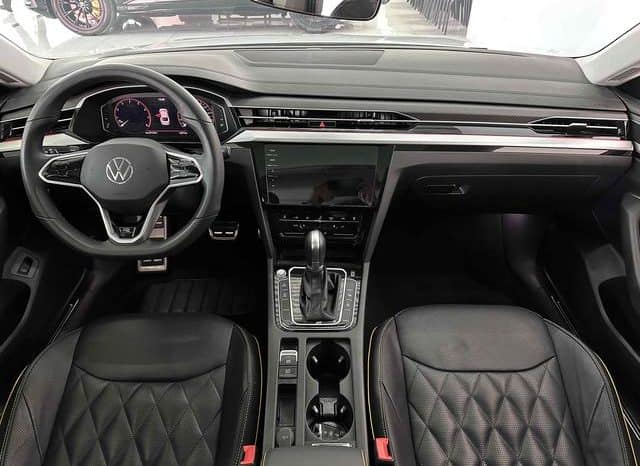 
								Volkswagen Passat CC, 2023 full									