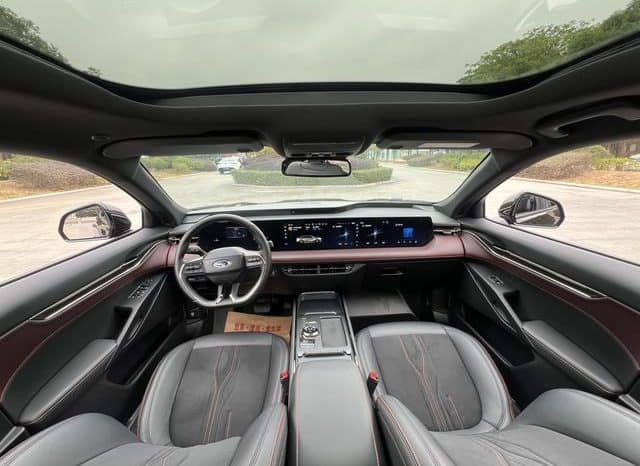 
								Ford Mondeo (V), 2022 full									