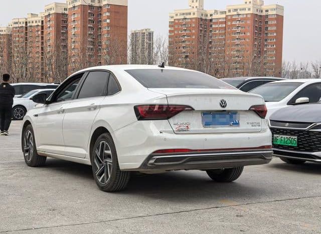 
								Volkswagen Jetta, 2024 full									