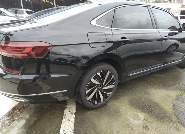 
								Volkswagen Passat, 2024 full									