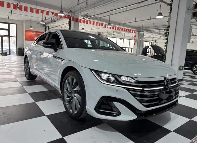 
								Volkswagen Passat CC, 2023 full									