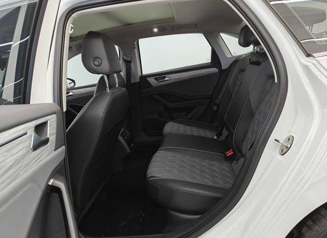 
								Volkswagen Jetta, 2024 full									