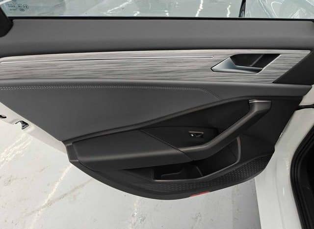 
								Volkswagen Jetta, 2024 full									