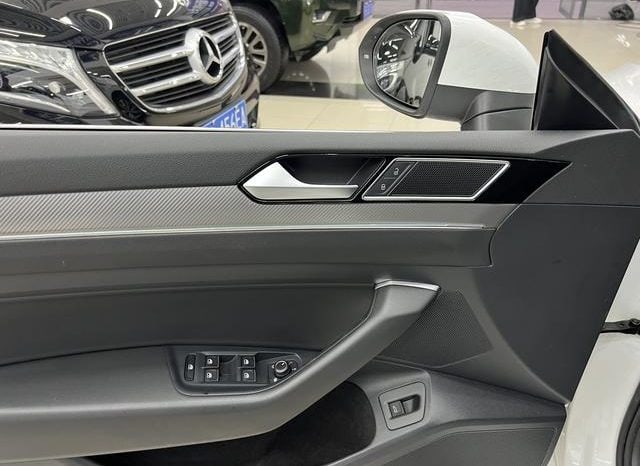 
								Volkswagen Passat CC, 2020 full									