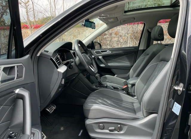
								Volkswagen Tiguan L, 2023 full									