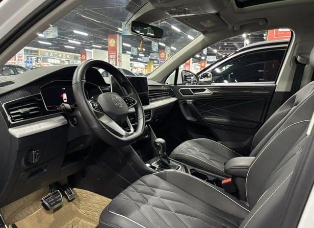 
								Volkswagen Tiguan L, 2023 full									