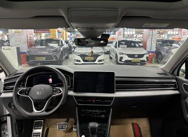 
								Volkswagen Tiguan L, 2023 full									