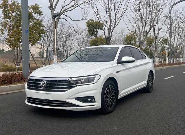 67d37e7a05c93 Volkswagen Jetta, 2020
