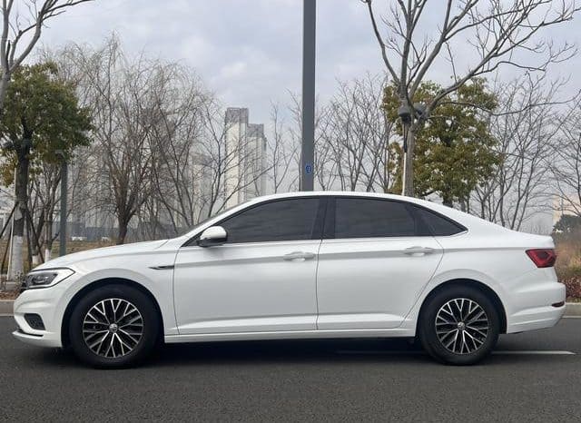 
								Volkswagen Jetta, 2020 full									