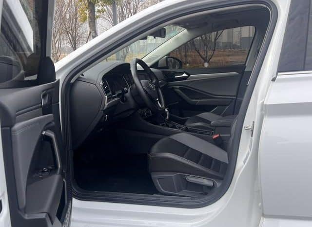 
								Volkswagen Jetta, 2020 full									