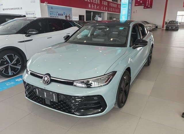 67d37e93b619d Volkswagen Passat, 2024