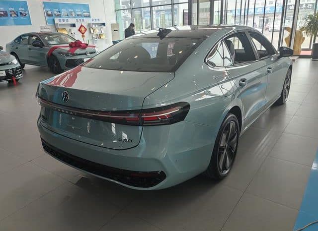 
								Volkswagen Passat, 2024 full									