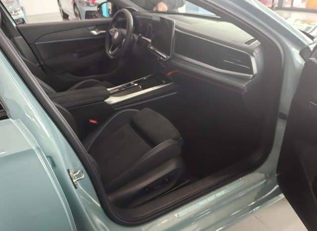 
								Volkswagen Passat, 2024 full									