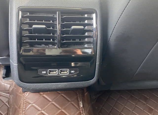 
								Volkswagen Jetta, 2023 full									