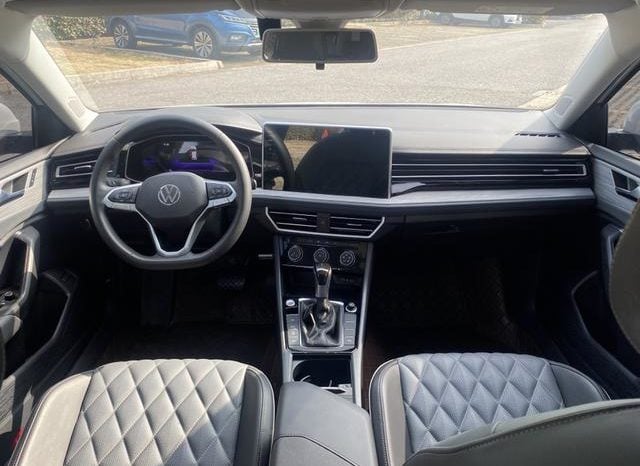 
								Volkswagen Jetta, 2023 full									