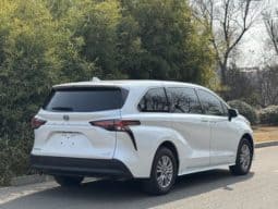 
										Toyota Sienna, 2023 full									