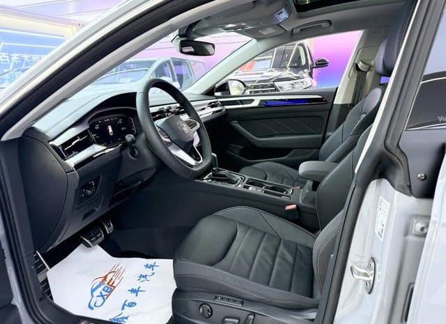 
								Volkswagen Passat CC, 2025 full									