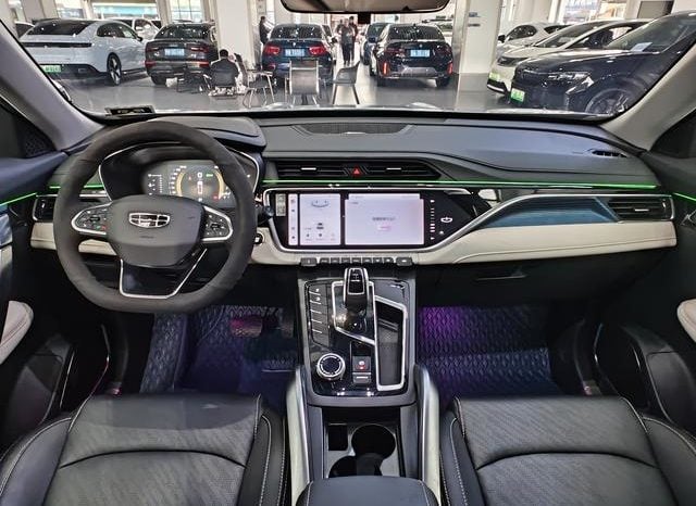 
								Geely Atlas, 2022 full									