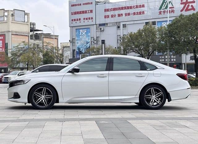 
								Honda Accord, 2022 full									