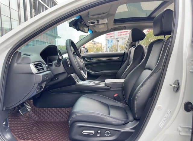 
								Honda Accord, 2022 full									