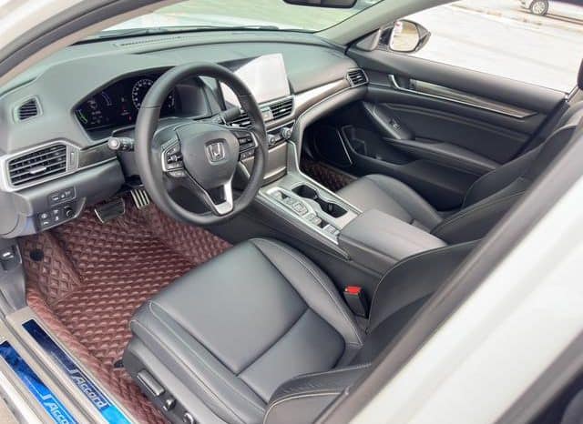 
								Honda Accord, 2022 full									