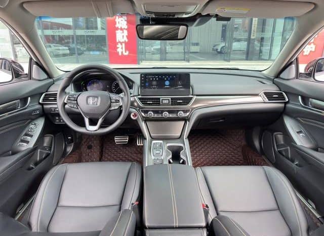 
								Honda Accord, 2022 full									