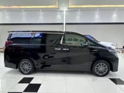 
										Toyota Vellfire (II), 2020 full									