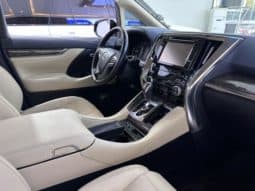 
										Toyota Vellfire (II), 2020 full									