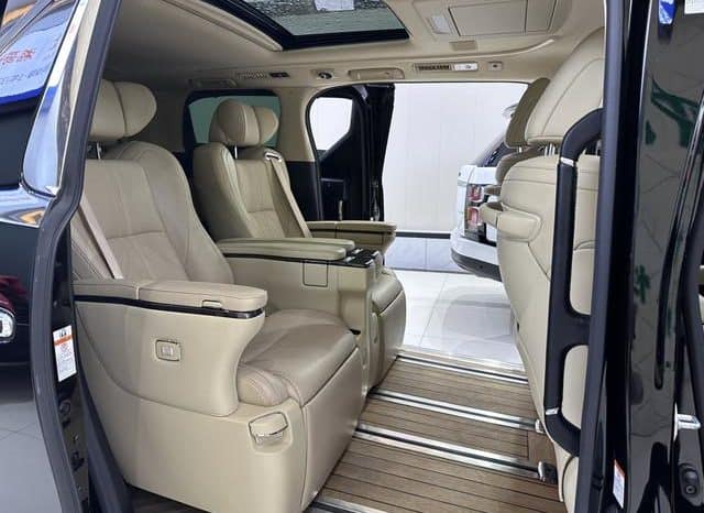 
								Toyota Vellfire (II), 2020 full									