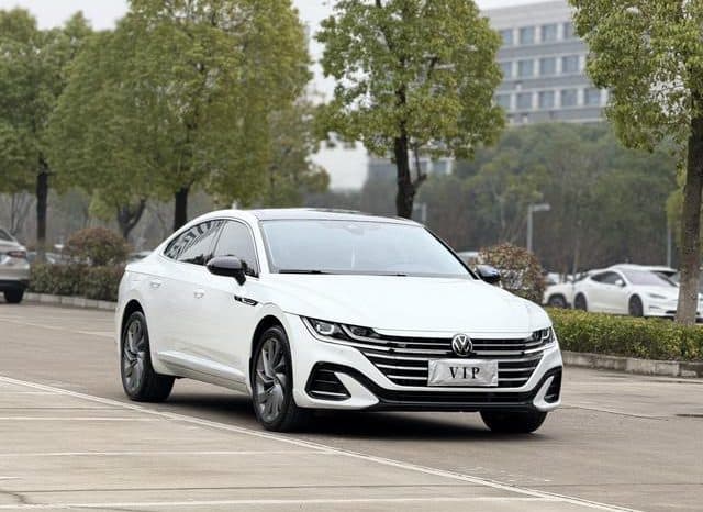 
								Volkswagen Passat CC, 2024 full									