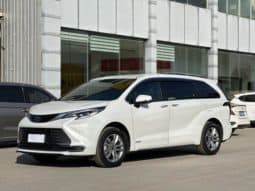67d39a2c1185a Toyota Sienna, 2022