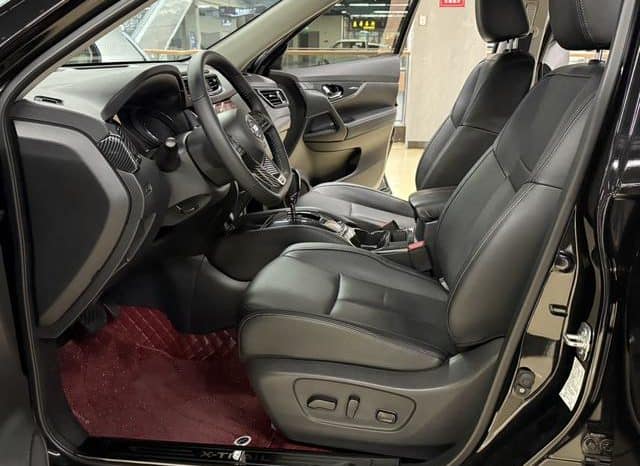 
								Nissan X-Trail (III), 2024 full									