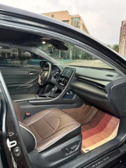 
										Toyota Avalon, 2021 full									
