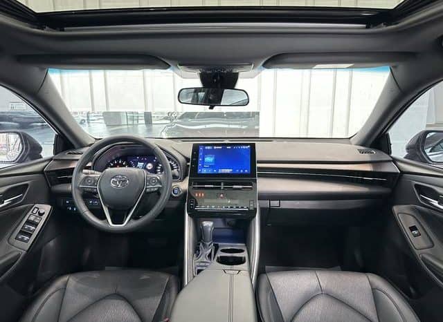 
								Toyota Avalon, 2022 full									