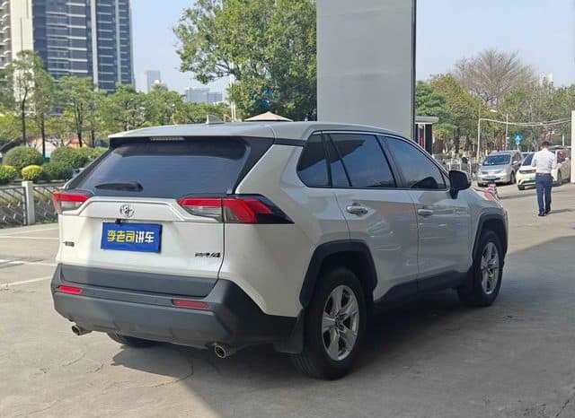 
								Toyota RAV4 (IV), 2023 full									