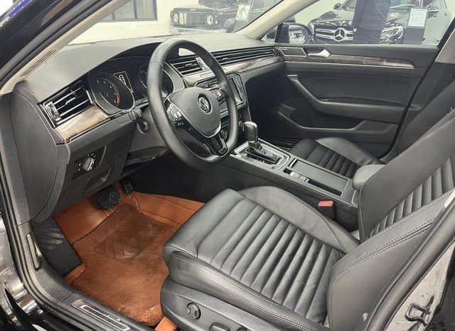 
								Volkswagen Magotan, 2020 full									