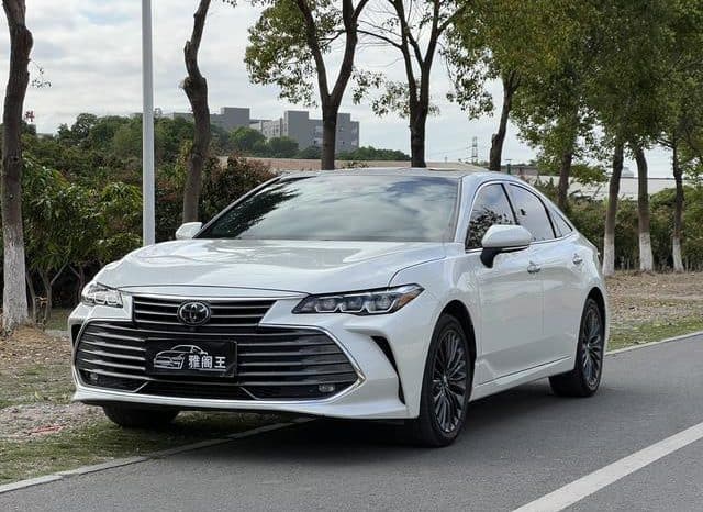 67d3bd2555b57 Toyota Avalon, 2020
