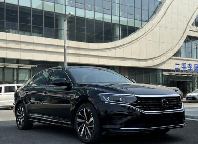 
								Volkswagen Passat, 2023 full									