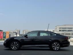 
										Volkswagen Passat, 2023 full									