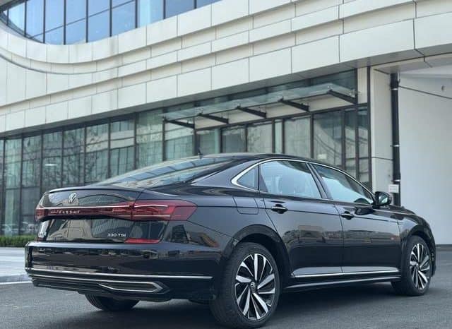 
								Volkswagen Passat, 2023 full									