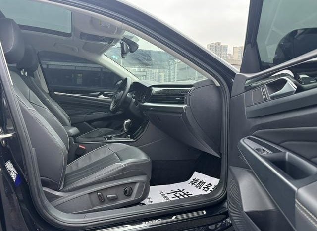 
								Volkswagen Passat, 2023 full									