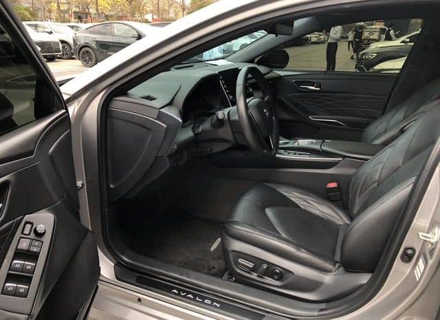 
								Toyota Avalon, 2022 full									