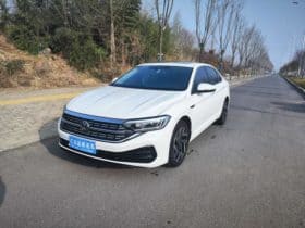 Volkswagen Jetta, 2023