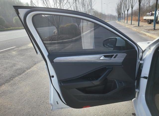 
								Volkswagen Jetta, 2023 full									