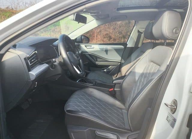 
								Volkswagen Jetta, 2023 full									