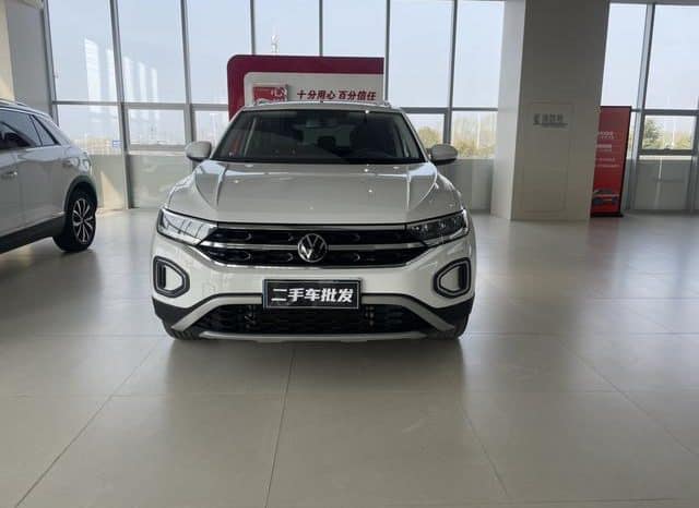 
								Volkswagen T-Roc, 2024 full									