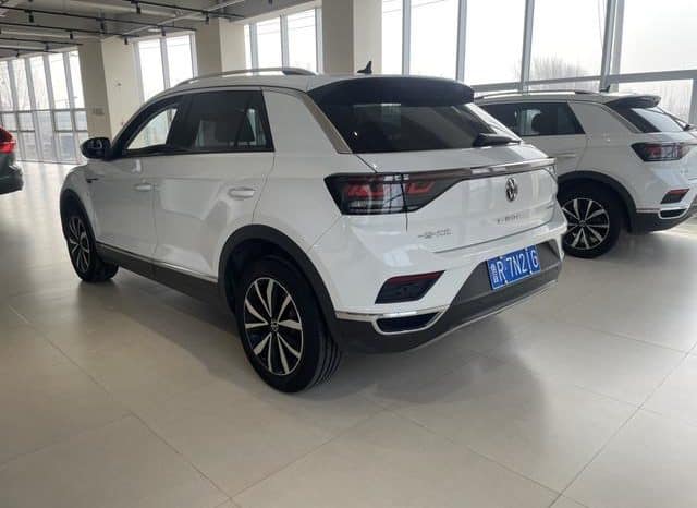 
								Volkswagen T-Roc, 2024 full									