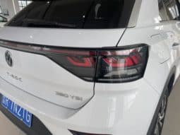 
										Volkswagen T-Roc, 2024 full									