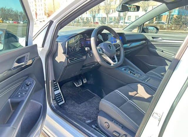 
								Volkswagen Golf 280 TSI, 2024 full									