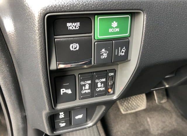 
								Honda Elysion, 2021 full									